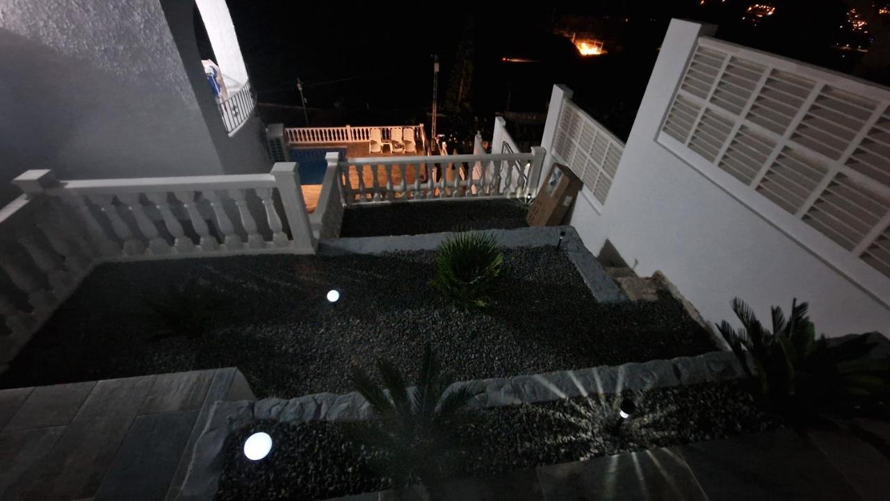 Maryvilla Zohra Calpe Exterior photo
